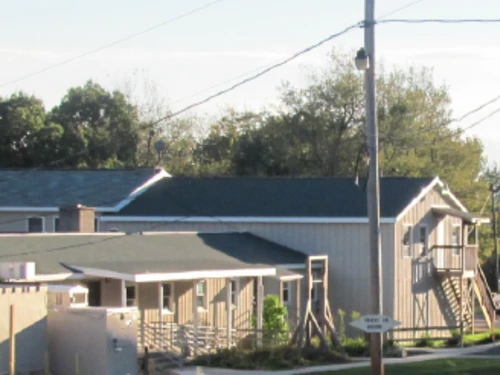 Backbone mountain building