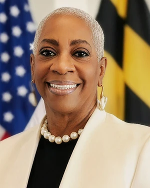 Lisa Garry - Deputy Secretary of Community Services (headshot)