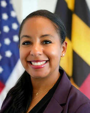 Sherika Shnider - Chief Operating Officer of Centralized Services (headshot)