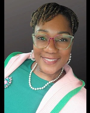Yolanda Holloway, PhD (headshot)