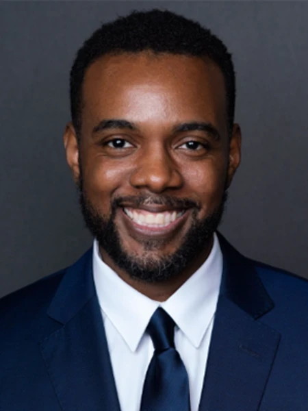 James Saunders Bio Headshot