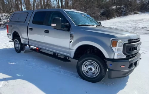  F-250 4x4 Crew Cab pickup truck