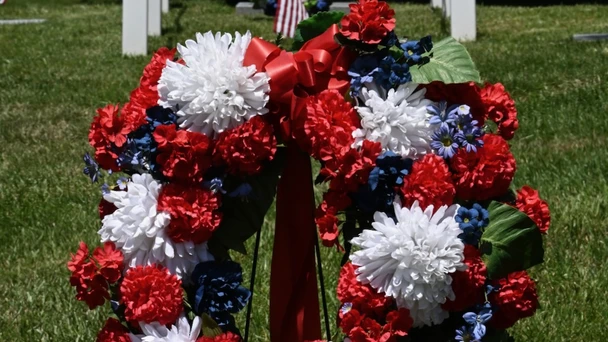wreath at a cemetery for memorial day